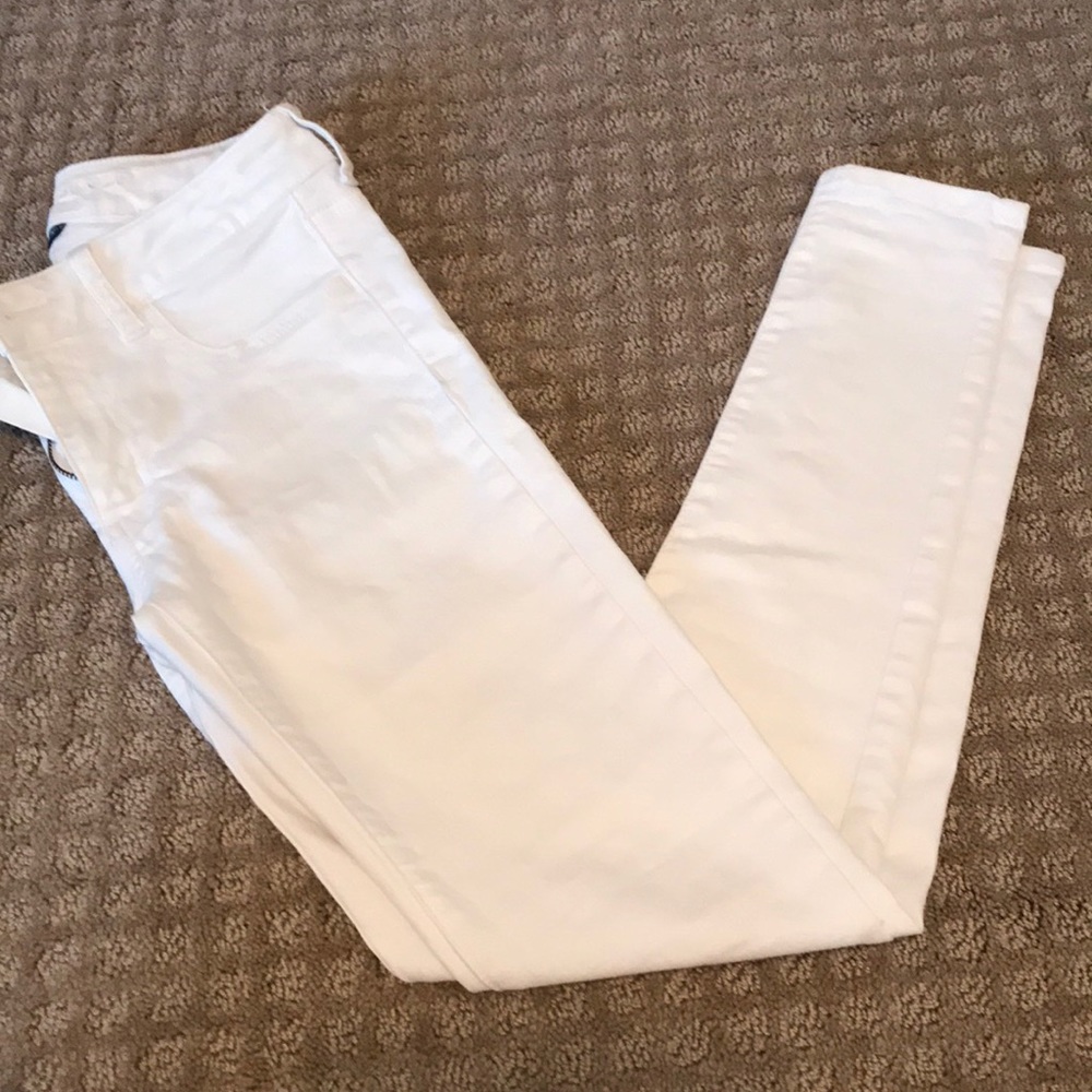 White (no holes) American Eagle Jeggings